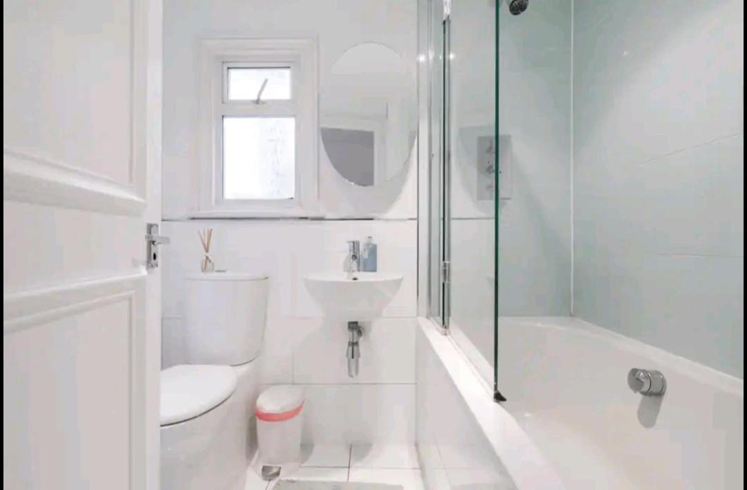 Stylish Room With Private Bath & Terrace In Super Central Clapham Junction Minutes From Victoria, Waterloo London Ngoại thất bức ảnh